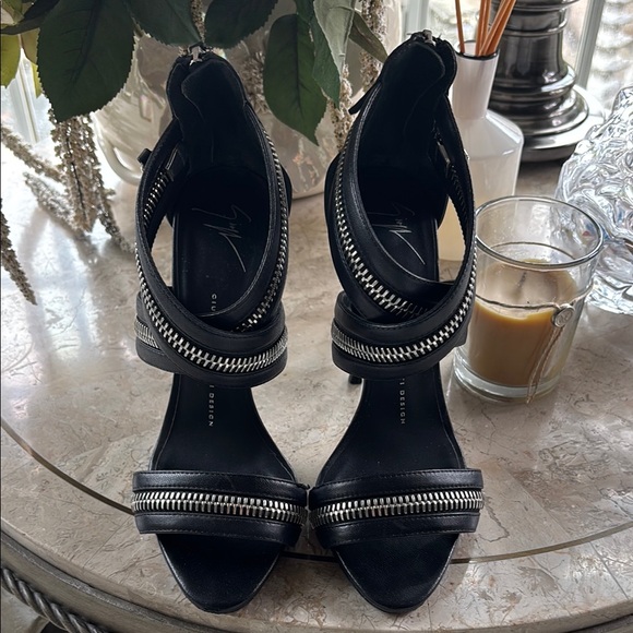 Giuseppe Zanotti Black Silver Stiletto Heels - Picture 2 of 7